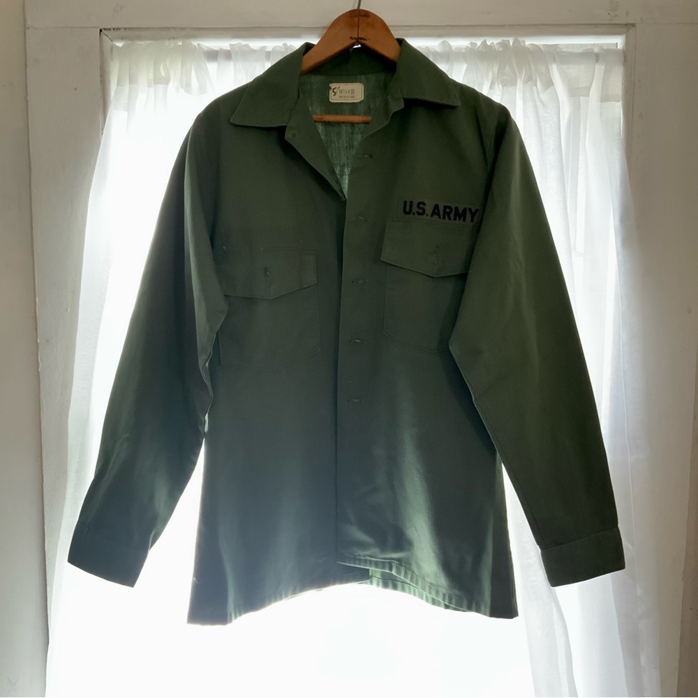 Vintage authentic US Army button up